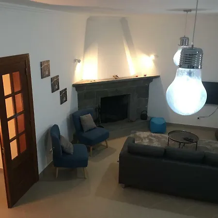 Casa Do Largo Furnas (Azores)